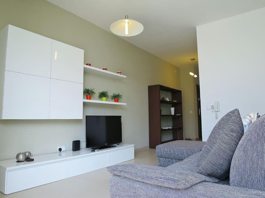 Modern Luxury Penthouse In Perfect Sliema Location Apartment Ngoại thất bức ảnh